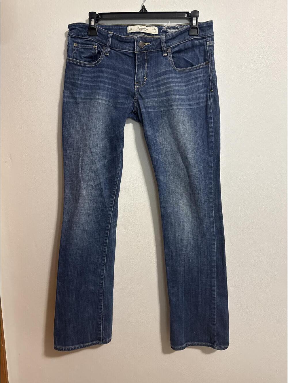 Abercrombie & Fitch low rise 6s